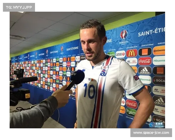 克拉滕伯格：足球球迷难以宽恕裁判失误的根本原因解析