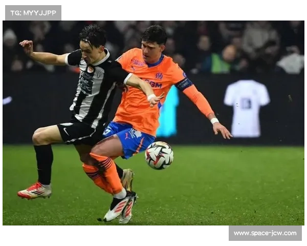 巴黎圣日耳曼主场5-0大胜雷恩，克瓦拉茨赫利亚梅开二度