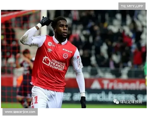 圣马克西曼以自由球员身份重返法甲，加盟争冠球队朗斯