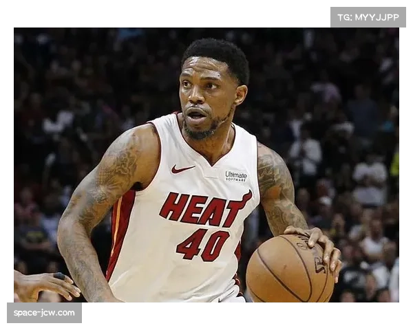 更衣室故事：一位老将如何在训练中帮助达姆施塔特的年轻人